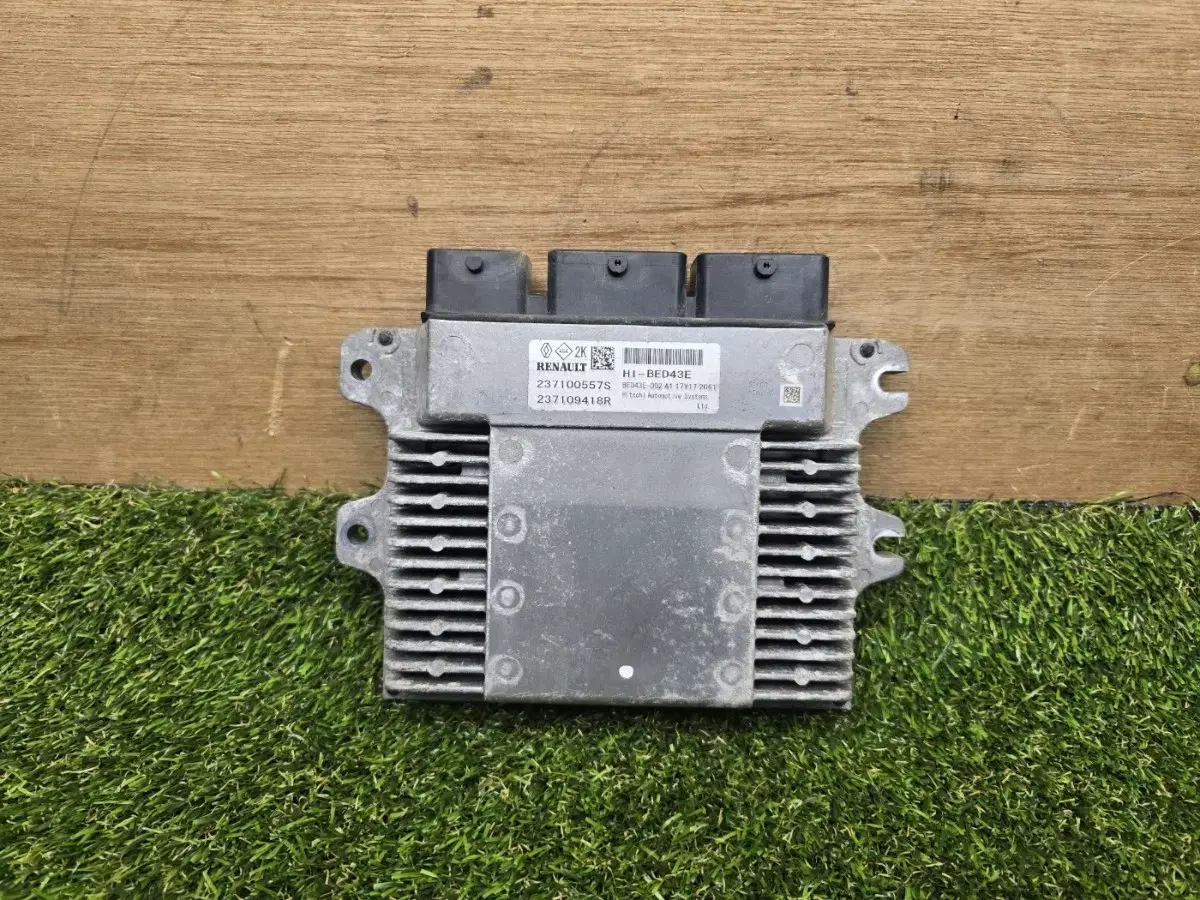 르노 QM6 ECU 237100557S